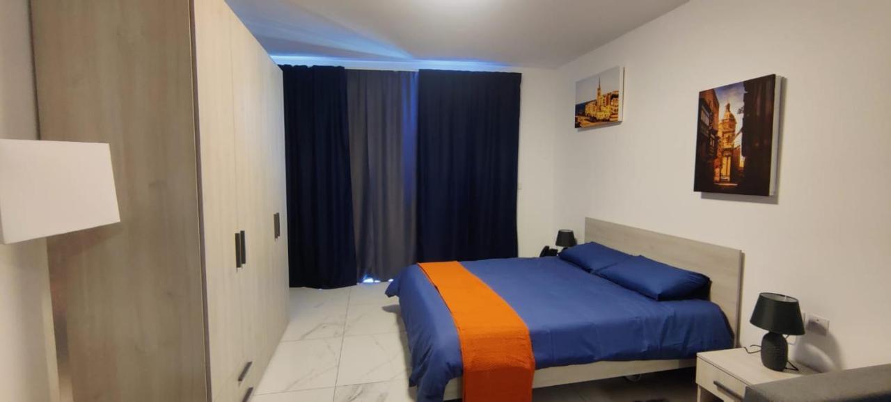Blu-M Central Qormi Exteriör bild